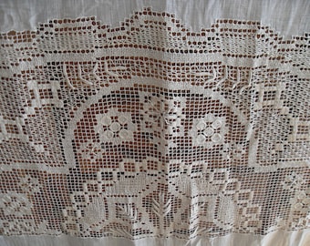 Antique curtain lace fillet, French since 1900