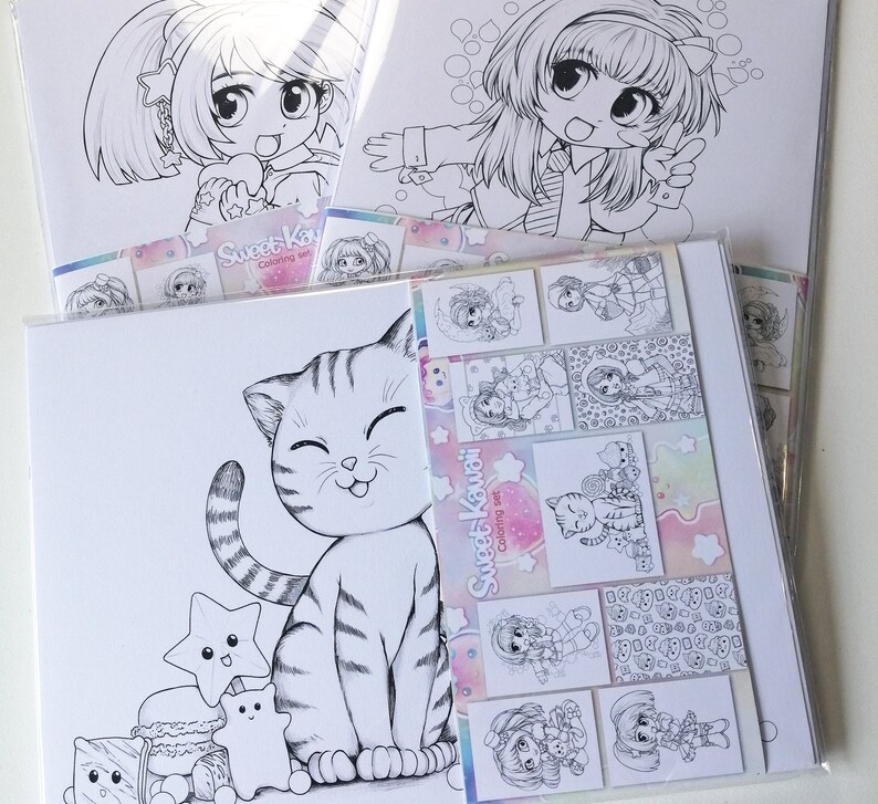 Peut inclure: Un ensemble de pages &agrave; colorier avec des personnages et des motifs mignons. Les pages comprennent un chat, une fille avec un n&oelig;ud et une vari&eacute;t&eacute; d'autres illustrations. L'ensemble est intitul&eacute; "Sweet Kawaii Coloring Set".
