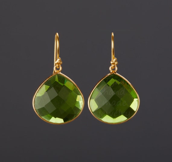 Large teardrop peridot green quartz earrings,green dress earring,bridesmaid gift,dangle earring Large teardrop peridot green quartz earrings,green dress earring,bridesmaid gift,dangle earring