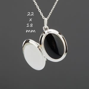 Ovale zwarte onyx op sterlingzilveren medaillon met foto, op maat gegraveerd ovaal medaillon met foto, foto medaillon gedenkteken, zwart ovaal stenen medaillon