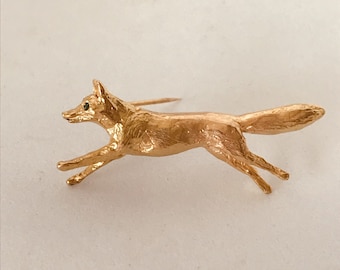 Running Fox Brooch (9ct/18ct Gold)