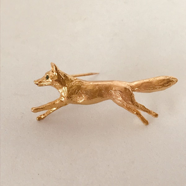 Running Fox Brooch (9ct/18ct Gold)