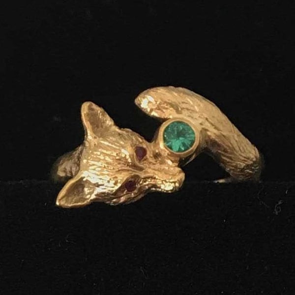 Fox Ring (9ct Gold with Emerald)