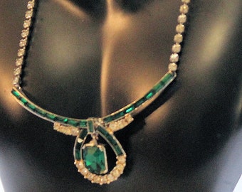 Vintage 1950 Emerald Green Rhinestone Drop Necklace And Earrings Art Deco Style