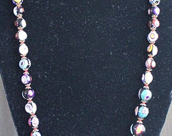 Collar vintage de cuentas de vidrio Millefiori, anudado a mano, de estilo mediados de siglo, de hebra larga.