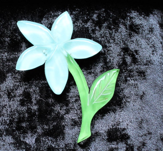 Vintage Large Lucite Acrylic Flower Brooch Revers… - image 2