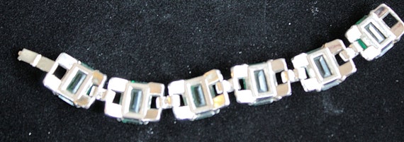 Vintage 1940 Emerald Stone Silver Link Bracelet - image 3
