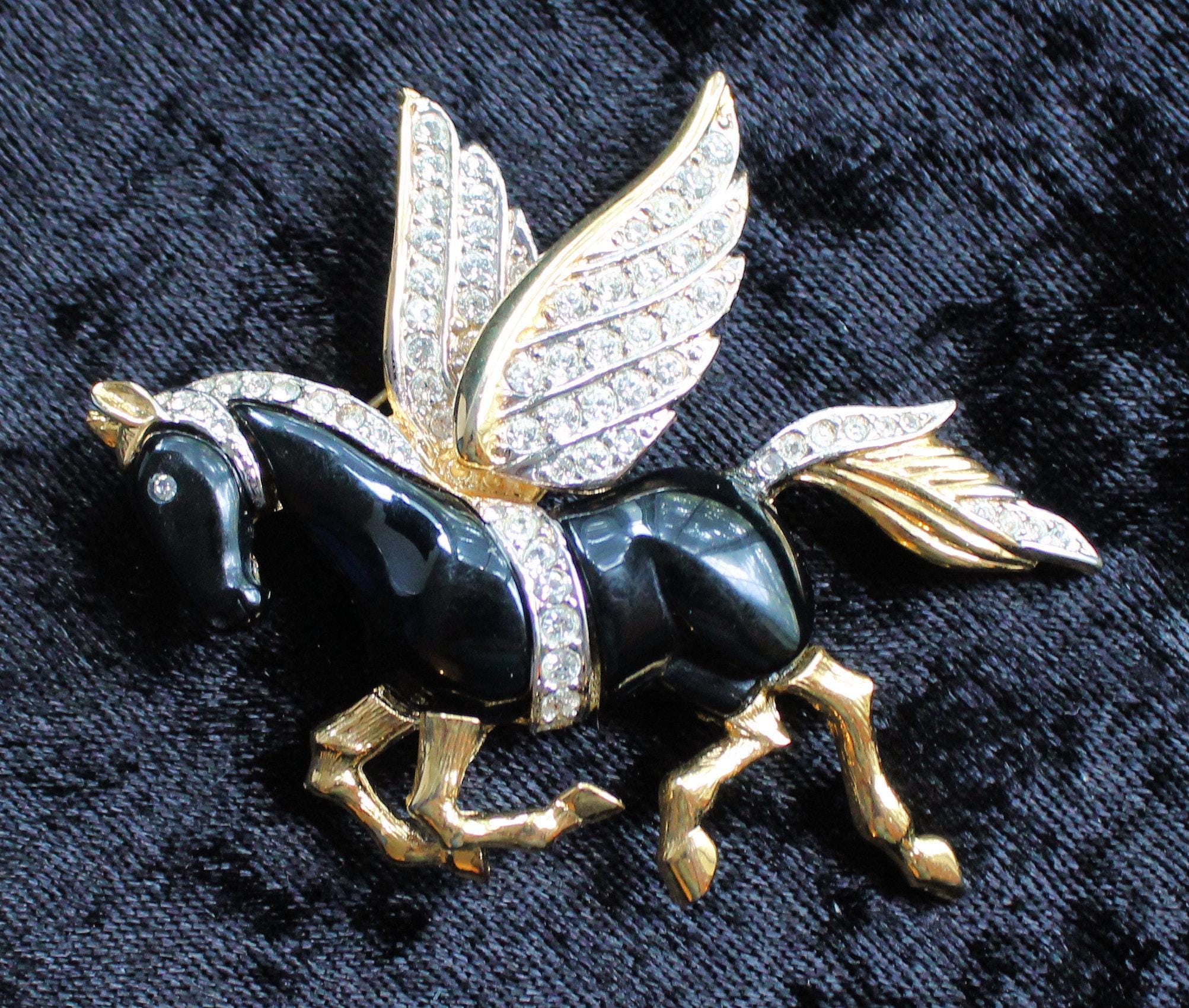 Swarovski ペガサス ブローチ Swarovski Signed Pegasus Pin Brooch Gold Plated with Clear