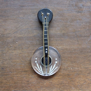 Vintage 1940 Carved Bakelite And Lucite Banjo Brooch/Pin