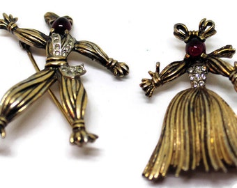 Krone Trifari Gold Rintintin und Nenette Pins/Broschen Vintage 1940 figürliche Pins Strass Kiefern