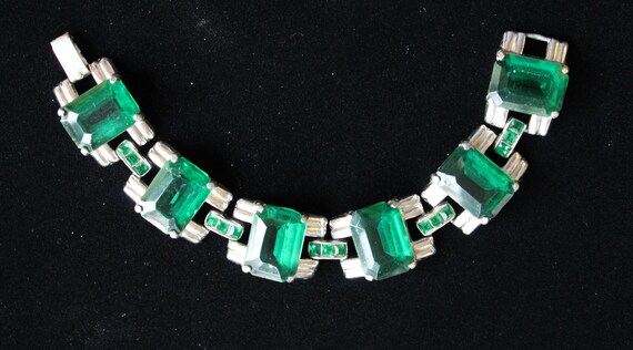 Vintage 1940 Emerald Stone Silver Link Bracelet - image 1