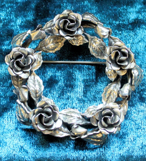 Vintage 1950 Danecraft Sterling Rose Wreath Brooch