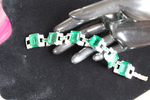 Vintage 1940 Emerald Stone Silver Link Bracelet - image 2