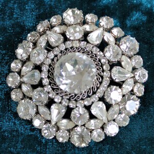 Stunning Ornate Vintage Made In Austria Rhinestone Brooch/Pin Bridal Jewelry