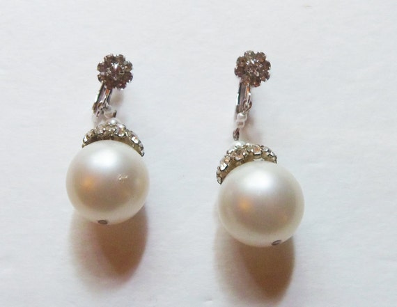 Faux Pearl and Rhinestone Drop Earrings Vintage 1… - image 3