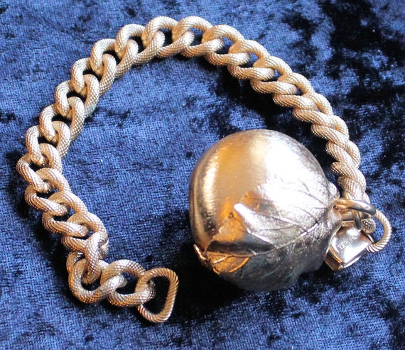 Vintage 1970 Napier by Eugene Bertolli Gold Apple Charm Bracelet