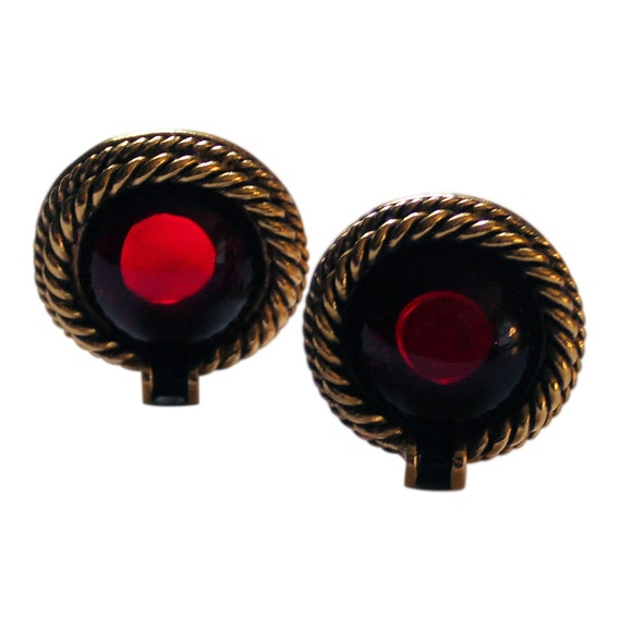 CHANEL GOLD GRIPOIX button earrings Vintage 1984