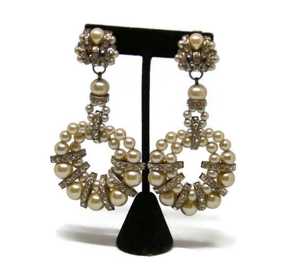 Magnificent Pearl And Rhinestone Drop Earrings Vi… - image 1