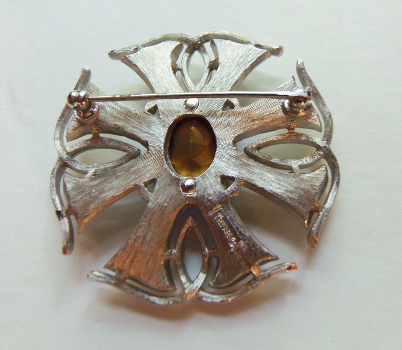 Large Geometric Silver Deep Blue Rhinestone BroochPin Vintage 1960 Signed Trifari