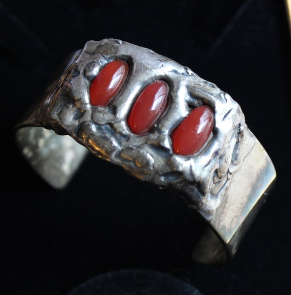 Brutalist Textured Pewter Red Stone Cuff Bracelet… - image 1