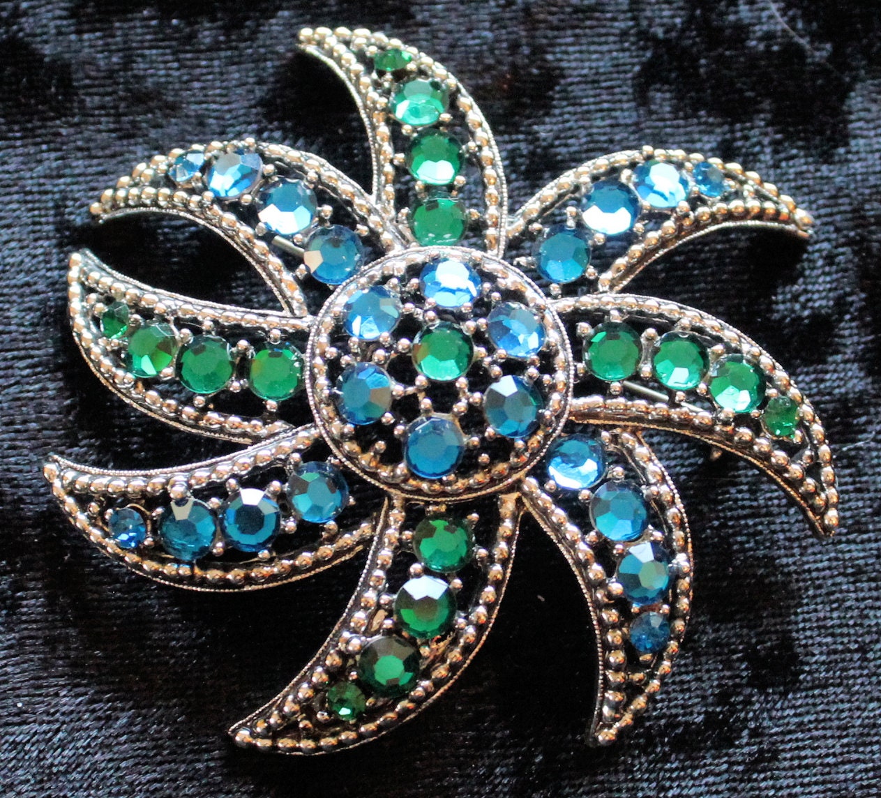 【BAON】24SS★ [BAONHAUS] Star Embroidery Pigment S/S Tee Vintage Large Signed Weiss Rhinestone Silver Starfish Brooch