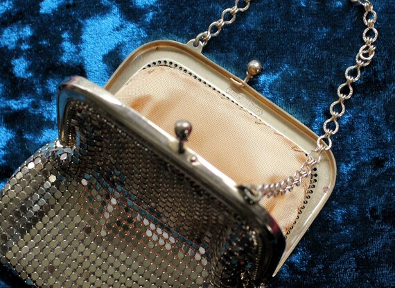 Whiting and Davis Gold Mesh Evening Handbag/Purse… - image 3