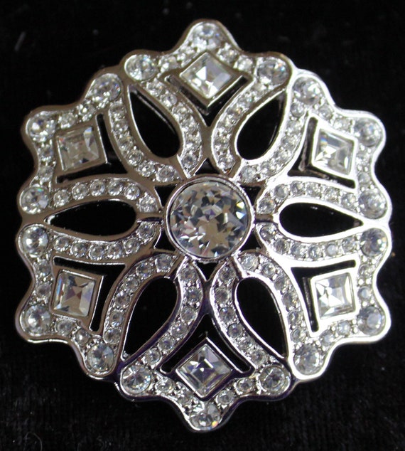 Signed Swarovski White Crystal Brooch/Pin Retired In Box