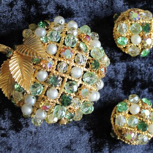 The Big Apple Brooch/Pin and Earclips