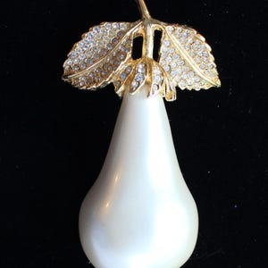Vintage 1980 KJL Kenneth J Lane Simulated Pearl Pave Crystal  Pear Brooch/Pin