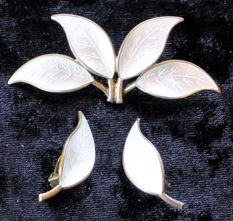 David Andersen Willy Winnaess Vintage Brooch & Earring Set, White Guilloche Enamel On Sterling Silver, Four Leaf Pin With Single Leaf Clips