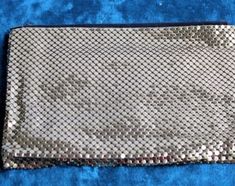 Vintage Whiting And Davis Gold Mesh Clutch Handbag/Purse