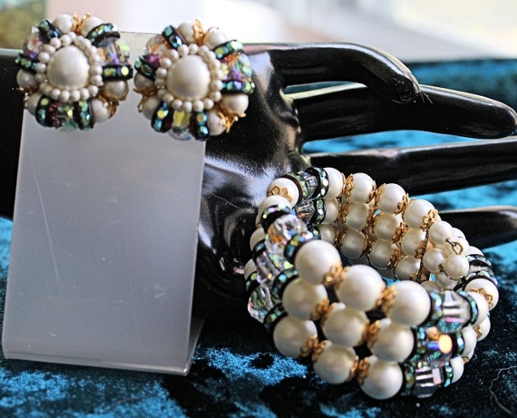 Elegant White Pearl And Rhinestone Wrap Bracelet … - image 2
