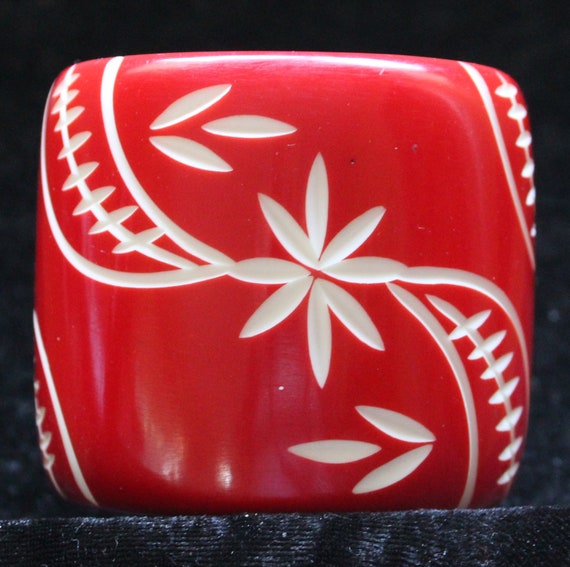 Vintage Lucite Plastic  Floral Red Chunky Wide Th… - image 1