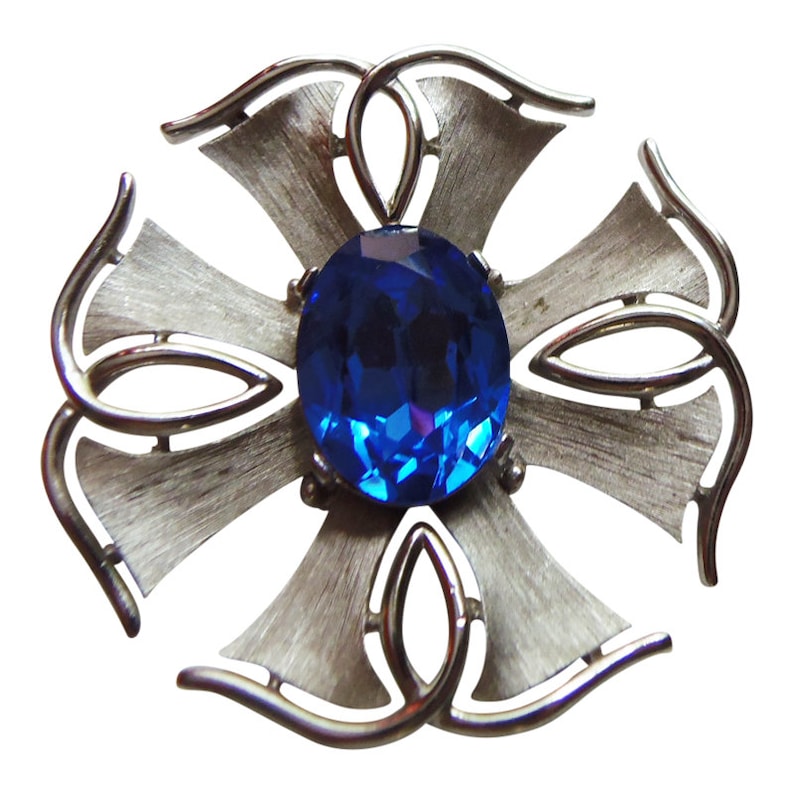 Large Geometric Silver Deep Blue Rhinestone BroochPin Vintage 1960 Signed Trifari