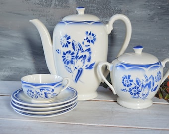 French Art Deco Sarreguemines Andre Coffee Set - Vintage Coffee Pot, Sugar Bowl with Lid, 1 cup and 4 saucers - Blue and White Ironstone