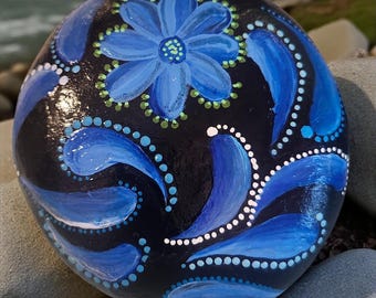 Mandala floral azul pintado a mano - Decoración inspiradora para el hogar