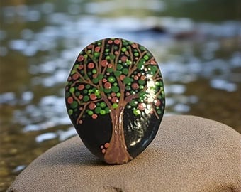 Mandala de roca pintado a mano – Diseño del Árbol de la Vida