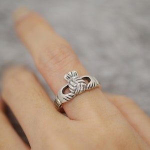 Sterling Silver Volleyball Ring,Volleyball Coaches Gift,Volleyball Team Gift,Volleyball Player Gift,Volleyball Jewelry,Senior Team Gift