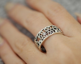 Sterling Silver Floral Filigree Band Ring,Floral Ring,Flower Ring,Vintage Floral Ring,Gift for Her,Anniversary Ring,Promise Ring