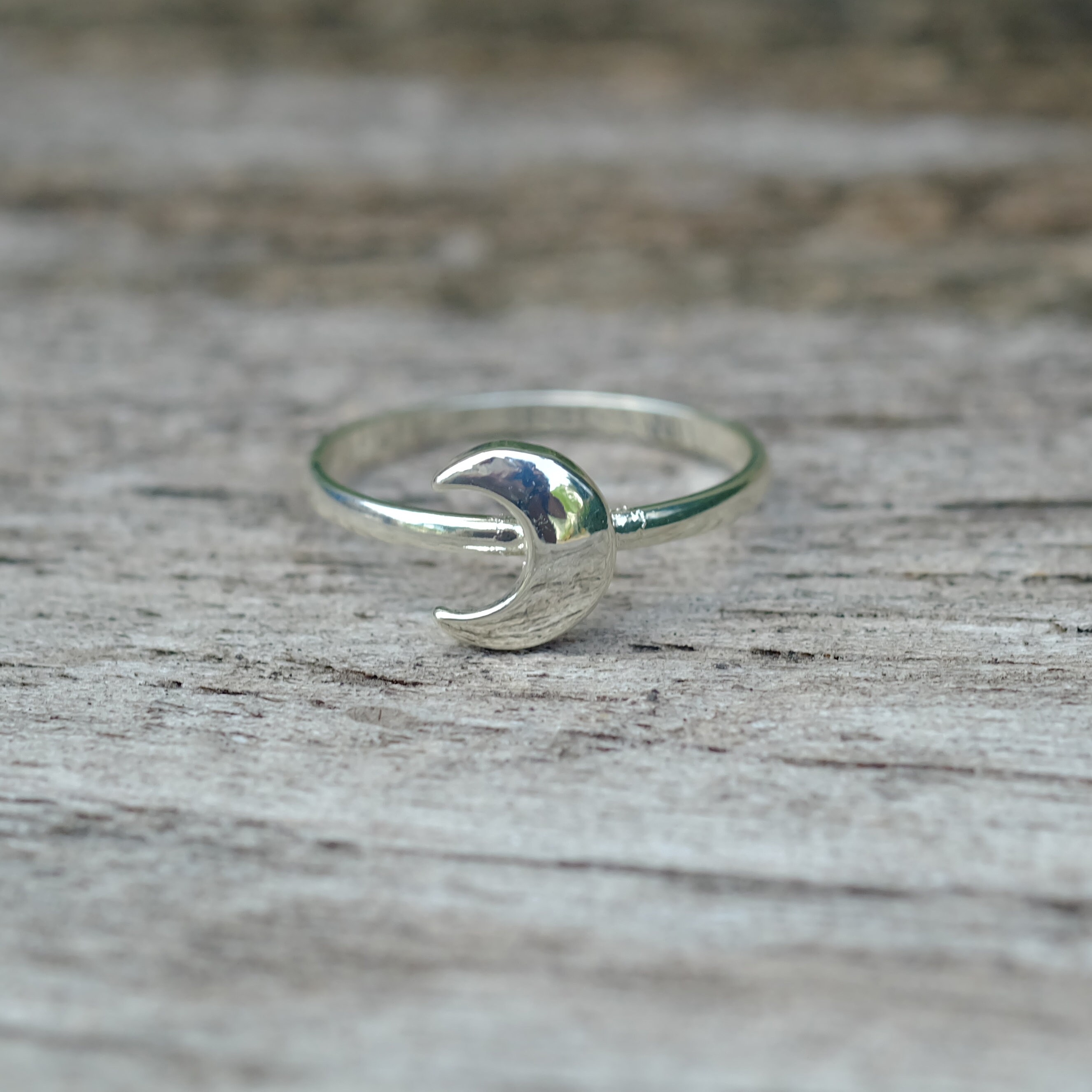 Sterling Silver Moon Ring , Crescent Moon ring , Moon Jewelry , Moon lover , Moon Phase Ring , Luna Ring , Moon Magic , Gift for her Sterling Silver Moon Ring , Crescent Moon ring , Moon Jewelry , Moon lover , Moon Phase Ring , Luna Ring , Moon Magic , Gift for her