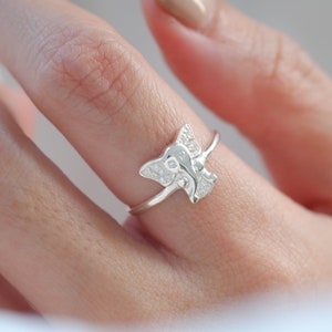Sterling Silver Elephant ring with cz stones,Unique Elephant Jewelry,Animal Jewelry,Lucky Ring,Elephant Jewelry,Gift For Mother