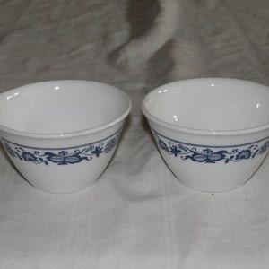 Set of 2 Corning Corelle OLD TOWN BLUE Pattern Hook Style Coffee Cups