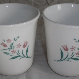 Set van 2 Corning Corelle ROSEMARIE Patroon Suprema Style koffiekopjes