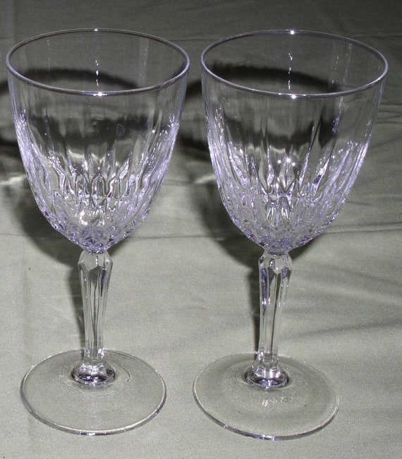wine glasses with engraving Personalized Champagne Flutes main image 0