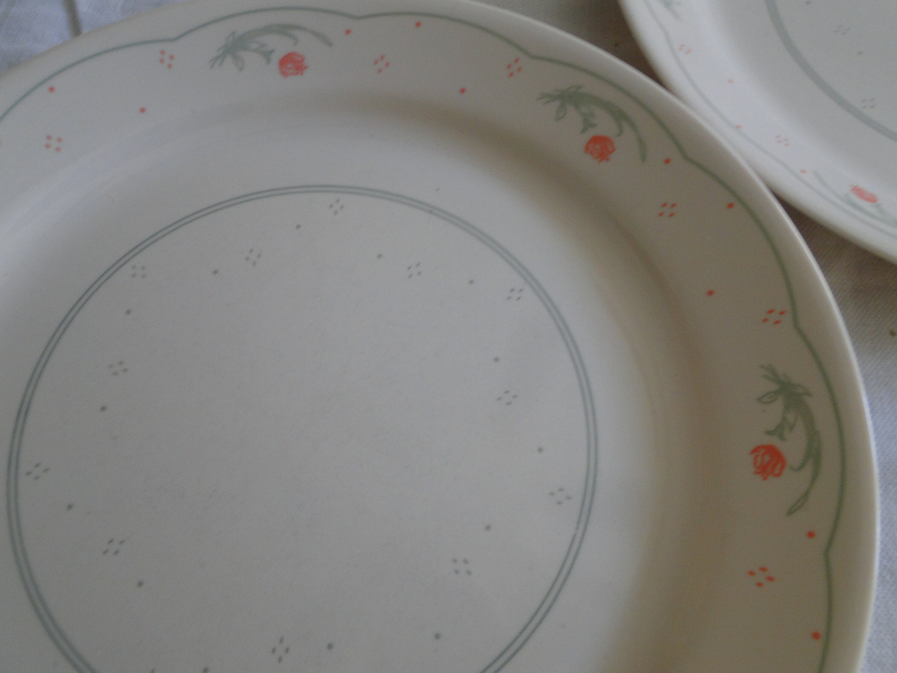 Set of 2 Corning Corelle CALICO ROSE Pattern 10-1/4
