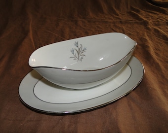 Noritake #5545 THEME Pattern Gravy Boat with Attached Under-plate