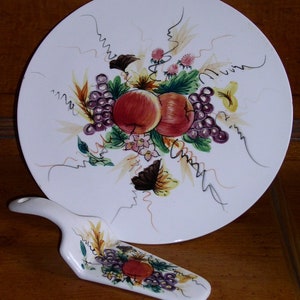 Mid-Centry Ceramic Pottery Footed Cake Stand / Plate with Server