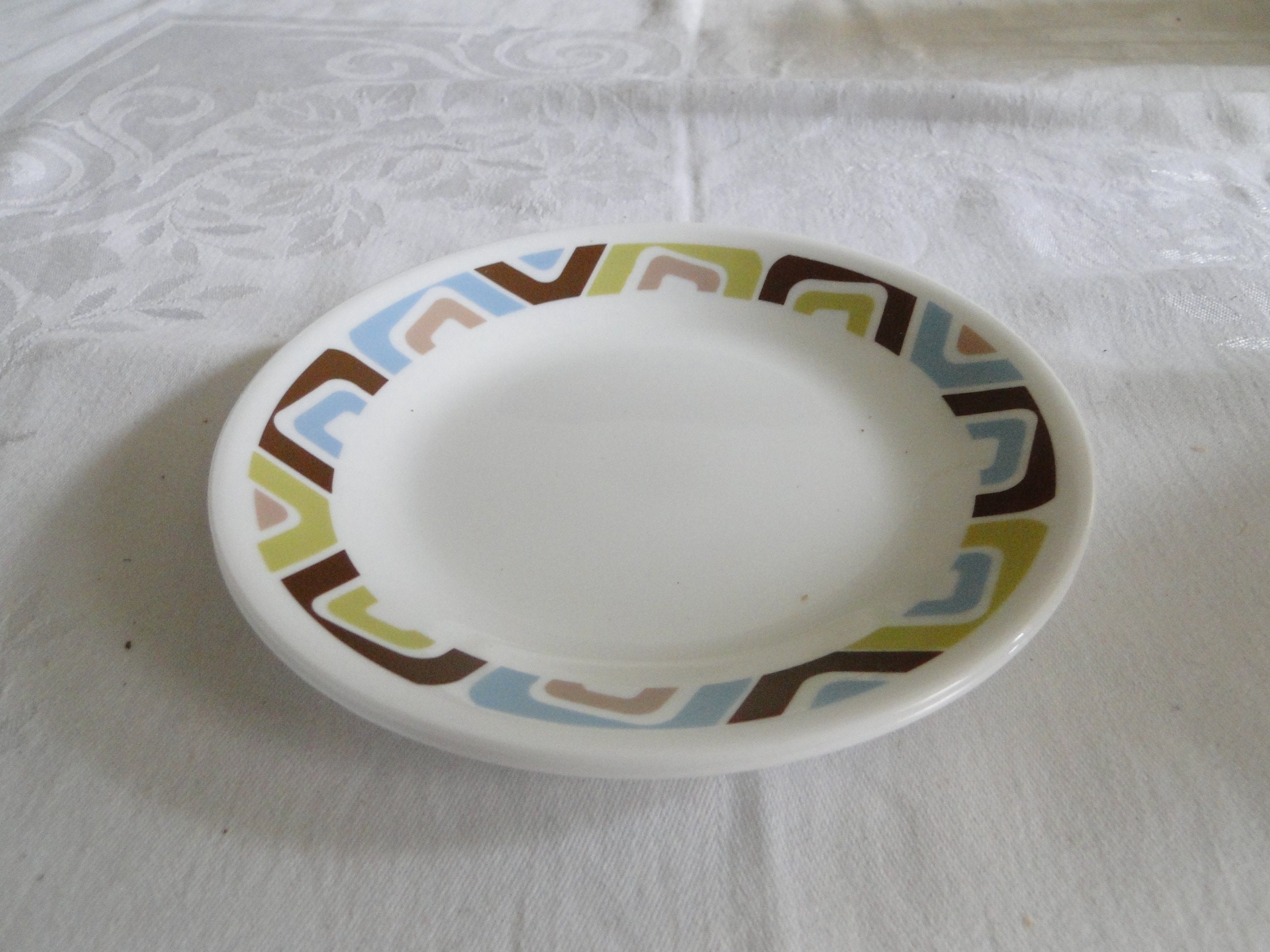 Set of 2 Corning Corelle SQUARED Pattern 6-3/4