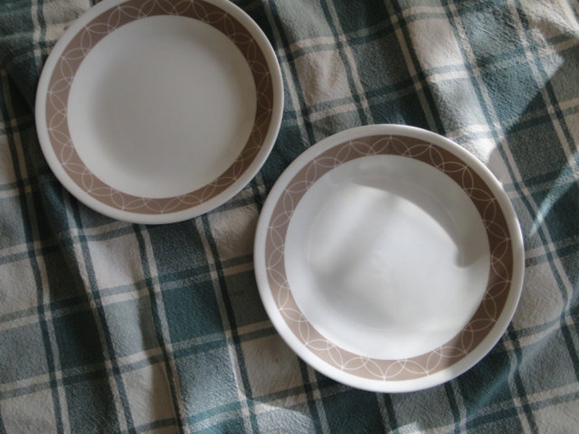 Set of 2 Corning Corelle SAND SKETCH Pattern 6-3/4