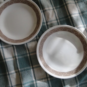 Set van 2 Corning Corelle SAND SKETCH Patroon 6-3/4&quot; Broodborden